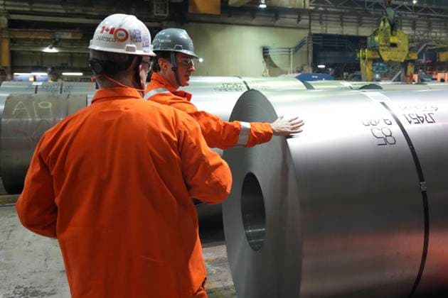 February 14, 2025, Hamilton, On, CAN: Prime Minister Justin Trudeau tours the ArcelorMittal Dofasco Steel Plant in Hamilton, on Friday, February 14, 2025. Hamilton CAN  - ZUMAc35_ 20250214_zaf_c35_040 Copyright: xChrisxYoungx