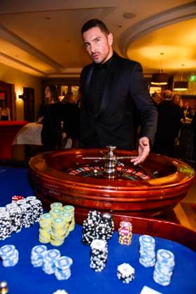 Benjamin Piwko zu Gast bei der Bond Party 2020 im Aspria Uhlenhorst am Samstag 15.02.2020 in Hamburg HH Deutschland *** Benjamin Piwko to Guest at the Bond Party 2020 at Aspria Uhlenhorst on Saturday 15 02 2020 in Hamburg HH Germany