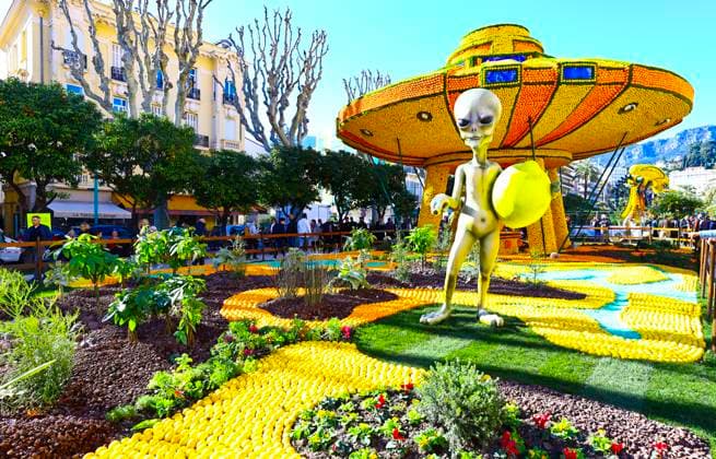 News Themen der Woche KW07 News Bilder des Tages Menton, France - February 15, 2025: 91e Fete du Citron, 91st Lemon Festival, Voyages dans les Etoiles, UFO, Ovni, Ufo, Jardin. Zitrone, Orangen, 91, Orange, Oranges, Garten. Mandoga Media Germany 91e Fete du Citron 91th Lemon Festival in Menton *** Menton, France February 15, 2025 91e Fete du Citron, 91st Lemon Festival, Voyages dans les Etoiles, UFO, Ovni, Ufo, Jardin Zitrone, Orangen, 91, Orange, Oranges, Garten Mandoga Media Germany 91e Fete du Citron 91th Lemon Festival in Menton