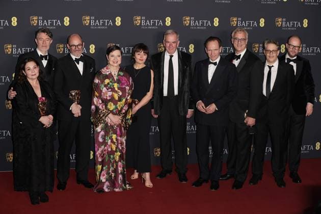Bilder des Jahres 2025, Entertainment 02 Februar Entertainment Themen der Woche KW07 Entertainment Bilder des Tages 78th BAFTA British Academy Film Awards, Press Room at Royal Festival Hall in London, UK, on 16th February 2025 Best Film - Conclave. Isabella Rossellini, Ralph Fiennes, Edward Berger at the Press Room for the 78th BAFTA British Academy Film Awards at The Royal Festival Hall in London, UK, on 16th February 2025, Credit:James Shaw Avalon UNITED KINGDOM, LONDON, London  Copyright: xJamesxShawx xAvalonx 0964944684