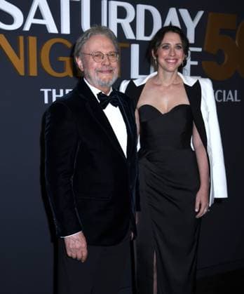 February 16, 2025, New York, New York, Unites States: Billy Crystal and Lindsay Crystal attend the SNL50: The Anniversary Show at 30 Rockefeller Plaza in New York. February 16, 2025. New York Unites States - ZUMAp281 20250216_zea_p281_004 Copyright: xPhotoxImagexPressx