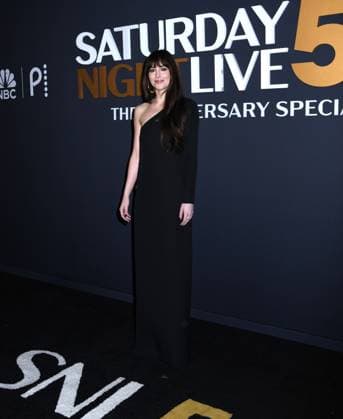 February 16, 2025, New York, New York, Unites States: Dakota Johnson attends the SNL50: The Anniversary Show at 30 Rockefeller Plaza in New York. February 16, 2025. New York Unites States - ZUMAp281 20250216_zea_p281_031 Copyright: xPhotoxImagexPressx