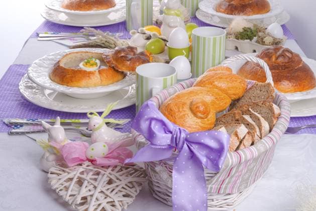 Ostertisch Easter table Copyright: imageBROKER DzinnikxDarius ibxiqx12648764.jpg