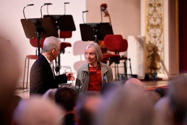 Peter Ufer und Rosmarie Wydler-Wälti bei der Verleihung des Friedenspreis Dresden 2025 - International Peace Prize an den Europäischen Gerichtshof für Menschenrechte (EGMR) in der Semperoper. Dresden, 16.02.2025 Sachsen Germany Copyright: xMatthiasxWehnertx