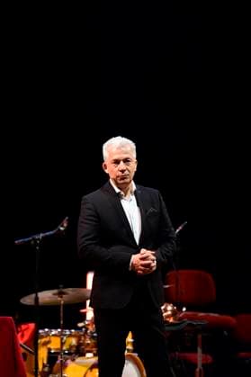 Peter Ufer bei der Verleihung des Friedenspreis Dresden 2025 - International Peace Prize an den Europäischen Gerichtshof für Menschenrechte (EGMR) in der Semperoper. Dresden, 16.02.2025 Sachsen Germany Copyright: xMatthiasxWehnertx