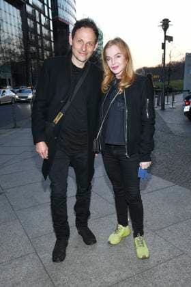 Inga Humpe, Tommi Eckard bei der Verleihung des Deutschen Musikautor*innenpreis am 24 Maerz 2022 im Hotel Ritz Carlton in Berlin. Berlin Deutschland *** Inga Humpe, Tommi Eckard at the award Ceremony of Germans Music author award on 24 March 2022 at Hotel Ritz Carlton in Berlin Berlin Germany