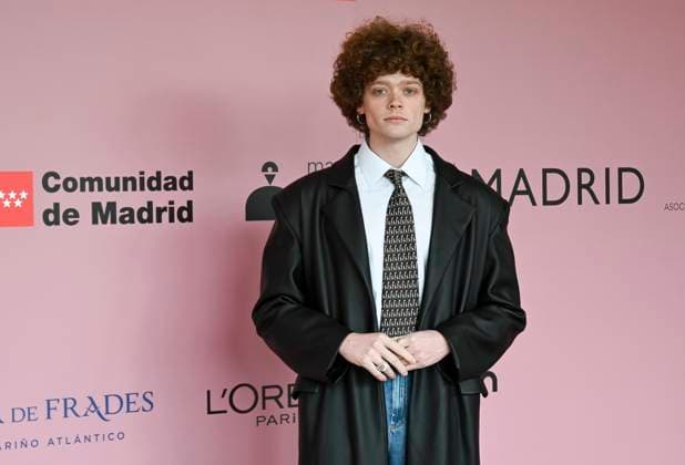 February 18, 2025, Madrid, Madrid, SPAIN: The Museo del Traje in Madrid has hosted the fashion show by designer Duyos, where the designer presents TECNO, his autumn-winter 2025-2026 collection. The designer is parading for the first time outside MBFWMadrid and he does so with a carefully crafted and groundbreaking staging and a clear message to combat ageism and defend that beauty is diverse and ageless. On this unique catwalk at the Museo del Traje, with its imposing main staircase as its cornerstone, more than 40 models, aged between 18 and 64, will showcase the firm s new proposals. Duyos gives visibility to women over 50 who were no longer active, recovering some of the protagonists of his shows in the 90s and 2000s. Among them, Laura S - ZUMAz108 20250218_znp_z108_064 Copyright: xRichardxZubelzux
