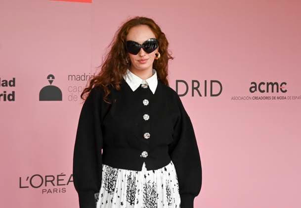 February 18, 2025, Madrid, Madrid, SPAIN: The Museo del Traje in Madrid has hosted the fashion show by designer Duyos, where the designer presents TECNO, his autumn-winter 2025-2026 collection. The designer is parading for the first time outside MBFWMadrid and he does so with a carefully crafted and groundbreaking staging and a clear message to combat ageism and defend that beauty is diverse and ageless. On this unique catwalk at the Museo del Traje, with its imposing main staircase as its cornerstone, more than 40 models, aged between 18 and 64, will showcase the firm s new proposals. Duyos gives visibility to women over 50 who were no longer active, recovering some of the protagonists of his shows in the 90s and 2000s. Among them, Laura S - ZUMAz108 20250218_znp_z108_071 Copyright: xRichardxZubelzux