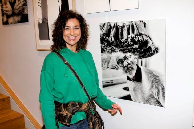 Isabel Varell Saengerin zu Gast in der Ausstellung Vernissage Miradas von Jenny Juergens in der Gallerie Livia Lisboa Fotokunst am Donnerstag 11.05.2023 ibn Hamburg HH Deutschland *** Isabel Varell Singer to Guest in the Exhibition Vernissage Miradas from Jenny Juergens in the Gallery Livia Lisboa photo art on Thursday 11 05 2023 Ibn Hamburg HH Germany