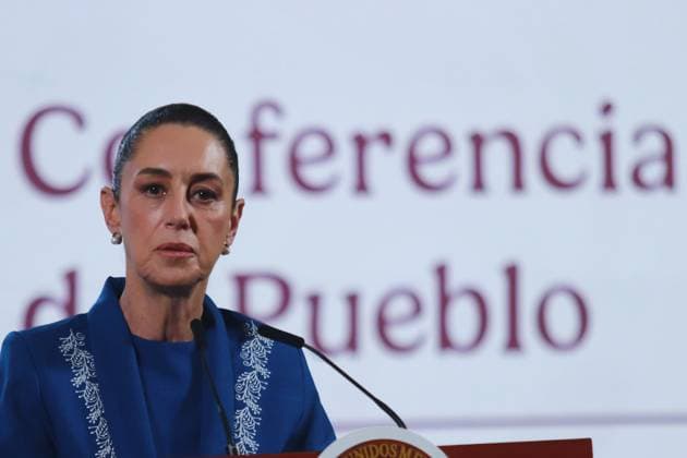 Mexico s President Claudia Sheinbaum speaking during a news conference about the progress of the Interoceanic Corridor of the Isthmus of Tehuantepec, at the National Palace. on February 19, 2025 in Mexico City, Mexico. Mexico City Mexico - ZUMAe321 20250219_zia_e321_003 Copyright: xCarlosxSantiagox