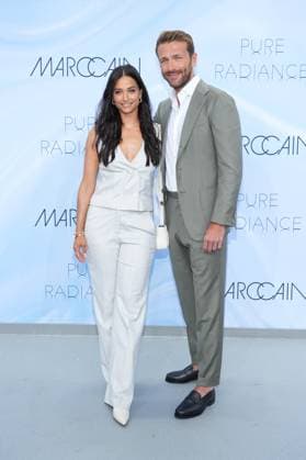 Amira Pocher, Christian Dueren bei der Fashion Show von Marc Cain am 02. Juli 2024 vorm Neuen Palais im Park Sanssouci in Potsdam. Brandenbug Deutschland *** Amira Pocher, Christian Dueren at the Fashion Show from Marc Cain on 02 July 2024 vorm New Palais at Park Sanssouci in Potsdam Brandenbug Germany