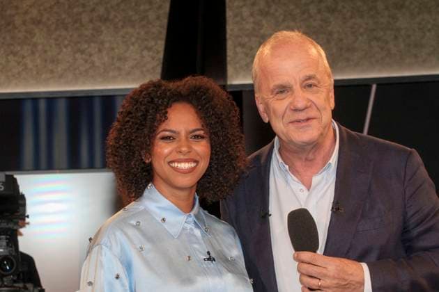 HAMBURG-16.AUGUST-NDR-TALKSHOW Hubertus Meyer Burckhardt Moderator mit Gast Moderatorin Aminata Belli deutsche Fernsehmoderatorin, Reporterin und Influencerin in der NDR Talk Show aus dem Studio in Lokstedt Aufzeichnung vom 03.07.24 Sperrfrist bis nach der Sendung am 16.08.2024 HH Deutschland *** Hamburg 16 August NDR Talk show Hubertus Meyer Burckhardt presenter with Guest Moderator Aminata Belli German TV presenter, Reporter and Influencer in the NDR Talk Show from the Studio in Lokstedt Recording from 03 07 24 LOCKING DATE to to the Broadcast on 16 08 2024 HH Germany