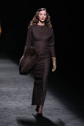 Baro Lucas during Fashion Week A model walks the runway wearing a design by Baro Lucas during Mercedes-Benz Fashion Week de Madrid in IFERMA, 20 February 2025 Spain Featuring: A model walks the runway wearing a design by Baro Lucas during Mercedes-Benz Fashion Week de Madrid in IFERMA, 20 February 2025 Spain Where: Madrid, Spain When: 20 Feb 2025 Credit: Oscar Gonzalez WENN Madrid Spain Copyright: xOscarxGonzalez WENNx wenn40262017 OFA ZOJx wenn40262017