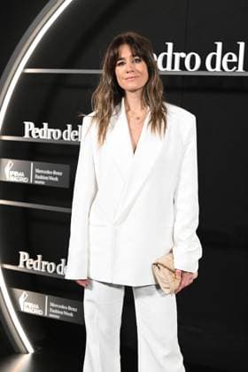 Pedro del Hierro presents its OI25 26 El Pellizco collection at the 81st edition of MBFWM Isabel Jiménez poses at the Pedro del Hierro photocall during the presentation of its OI25 26 El Pellizco collection at the 81st edition of MBFWM, on February 20, 2025, in Madrid Spain FASHION MERCEDES BENZ FASHION WEEK FAMOUS DESIGNERS José Madrid Madrid Madrid Spain  Copyright: xJosÃ xOlivax 6532263