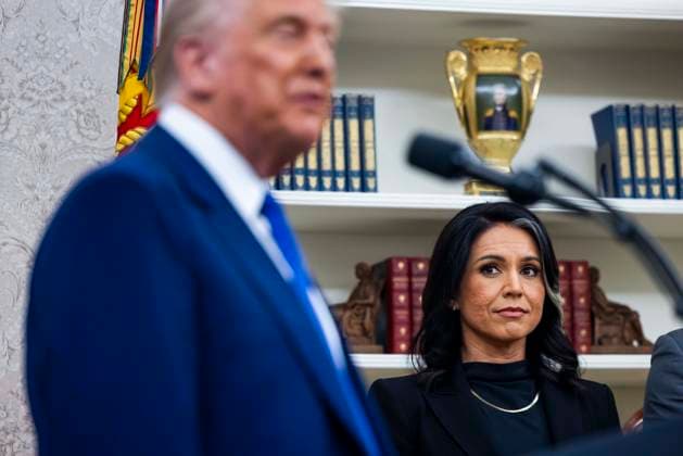 February 12, 2025, Washington, District Of Columbia, USA: TULSI GABBARD, 43, Director of National Intelligence (DNI), (R) looks on as President DONALD TRUMP speaks in the Oval Office of the White House. Former Senate Minority Leader McConnell was the only Republican Senator to vote against her nomination. Washington USA - ZUMA swo 20250212_faa_s152_047 Copyright: xJimxLoScalzo POOLx