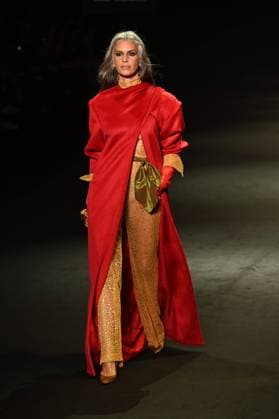 Entertainment Bilder des Tages A model wears at collection runway a creation from Pedro de lHierro during Pasarela Cibeles Mercedes-Benz Fashion Week Madrid 2025 in Madrid, on Thursday ,20 February 2025. Cordon Press 