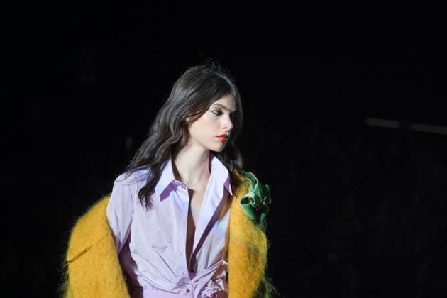Menchen Tomas Fashion Week A model walks the runway wearing a design by Menchen Tomas during Mercedes-Benz Fashion Week de Madrid in IFERMA, 20 February 2025 Spain Featuring: A model walks the runway wearing a design by Menchen Tomas during Mercedes-Benz Fashion Week de Madrid in IFERMA, 20 February 2025 Spain Where: Madrid, Spain When: 20 Feb 2025 Credit: Oscar Gonzalez WENN Madrid Spain Copyright: xOscarxGonzalez WENNx wenn40263156 OFA ZOJx wenn40263156