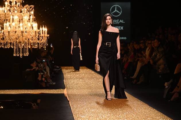 A model wears at collection runway a creation from Isabel Sanchis during Pasarela Cibeles Mercedes-Benz Fashion Week Madrid 2025 in Madrid, on Friday ,21 February 2025. Cordon Press 