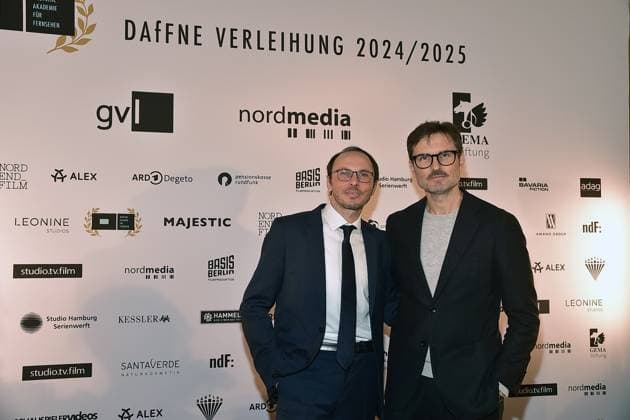 FFF Berlinale Empfang 2025 Berlin Die Brüder Luca Verhoeven und Simon Verhoeven Ankunft zum 12 mal DAfFNE Deutsche Akademie für Fernsehen, eine Ehrenauszeichnung für ein herausragendes Lebenswerk zur 75.ten Berlinale in Berlin, am 21.02.2025