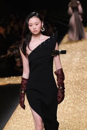 Isabel Sanchis Fashion Week Isabel Sanchis during Mercedes-Benz Fashion Week de Madrid in IFERMA, 21 February 2025 Spain Featuring: A model walks the runway wearing a design by Isabel Sanchis during Mercedes-Benz Fashion Week de Madrid in IFERMA, 21 February 2025 Spain Where: Madrid, Spain When: 21 Feb 2025 Credit: Oscar Gonzalez WENN Madrid Spain Copyright: xOscarxGonzalez WENNx wenn40264428 OFA ZOJx wenn40264428