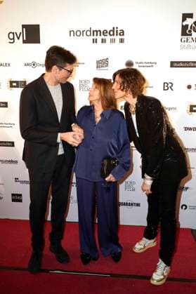 Simon Verhoeven, Senta Berger und Christina Hecke bei der 12. Verleihung der DAfFNE-Auszeichnung 2025 im Babylon. Berlin, 21.02.2025