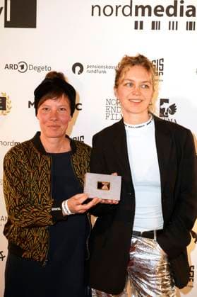 Katharina Buehler und Anne Bolick bei der 12. Verleihung der DAfFNE-Auszeichnung 2025 im Babylon. Berlin, 21.02.2025