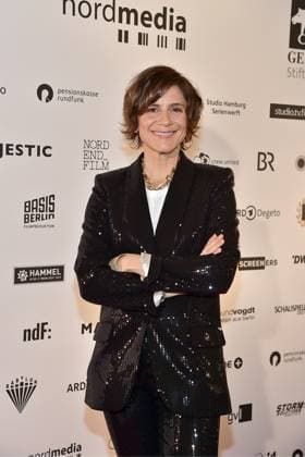 DAFFNE Preisverleihung 2025 Berlin Christina Hecke Ankunft zum 12 mal DAfFNE Deutsche Akademie für Fernsehen, eine Ehrenauszeichnung für ein herausragendes Lebenswerk zur 75.ten Berlinale in Berlin, am 21.02.2025