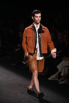 A model wears at collection runway a creation from Erroz during Pasarela Cibeles Mercedes-Benz Fashion Week Madrid 2025 in Madrid, on Friday ,21 February 2025 Cordon Press 