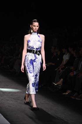 A model wears at collection runway a creation from Erroz during Pasarela Cibeles Mercedes-Benz Fashion Week Madrid 2025 in Madrid, on Friday ,21 February 2025 Cordon Press 