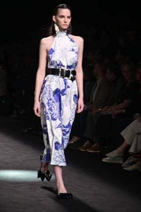 A model wears at collection runway a creation from Erroz during Pasarela Cibeles Mercedes-Benz Fashion Week Madrid 2025 in Madrid, on Friday ,21 February 2025 Cordon Press 