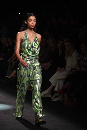 A model wears at collection runway a creation from Erroz during Pasarela Cibeles Mercedes-Benz Fashion Week Madrid 2025 in Madrid, on Friday ,21 February 2025 Cordon Press 