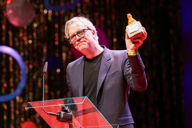 Bilder des Jahres 2025, Entertainment 02 Februar Entertainment Themen der Woche KW08 Todd Haynes bei der Verleihung des 39. Teddy Award 2025 im Rahmen der Berlinale 2025 75. Internationale Filmfestspiele Berlin in der Volksbuehne. Berlin, 21.02.2025 *** Todd Haynes at the presentation of the 39 Teddy Award 2025 as part of the Berlinale 2025 75 Berlin International Film Festival at the Volksbuehne Berlin, 21 02 2025 Foto:xB.xDummerx xFuturexImagex teddy_5212