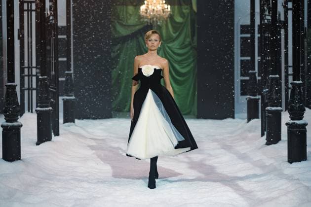 Richard Quinn - Runway - LFW February 2025 LONDON, ENGLAND - 21 FEBRUARY : Model during the Richard Quinn show during London Fashion Week February 2025 at The Lindley Hall on 21 February 2025 in London, England., Credit:Lounis Tiar Avalon United Kingdom, London  Copyright: xLounisxTiarx xAvalonx 0967209575
