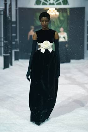 Richard Quinn - Runway - LFW February 2025 LONDON, ENGLAND - 21 FEBRUARY : Model during the Richard Quinn show during London Fashion Week February 2025 at The Lindley Hall on 21 February 2025 in London, England., Credit:Lounis Tiar Avalon United Kingdom, London  Copyright: xLounisxTiarx xAvalonx 0967209858