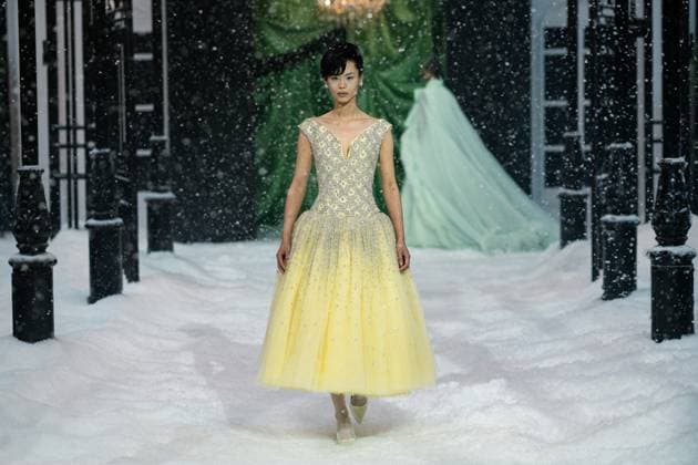 Richard Quinn - Runway - LFW February 2025 LONDON, ENGLAND - 21 FEBRUARY : Model during the Richard Quinn show during London Fashion Week February 2025 at The Lindley Hall on 21 February 2025 in London, England., Credit:Lounis Tiar Avalon United Kingdom, London  Copyright: xLounisxTiarx xAvalonx 0967210205