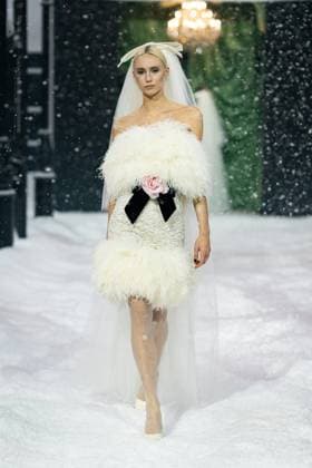 Richard Quinn - Runway - LFW February 2025 LONDON, ENGLAND - 21 FEBRUARY : Model during the Richard Quinn show during London Fashion Week February 2025 at The Lindley Hall on 21 February 2025 in London, England., Credit:Lounis Tiar Avalon United Kingdom, London  Copyright: xLounisxTiarx xAvalonx 0967211929