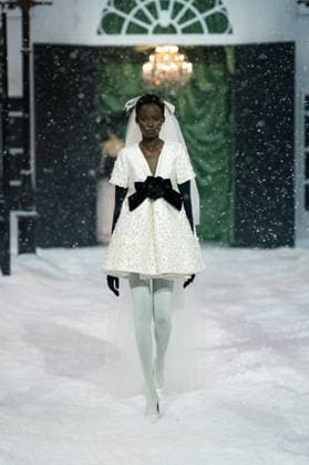 Richard Quinn - Runway - LFW February 2025 LONDON, ENGLAND - 21 FEBRUARY : Model during the Richard Quinn show during London Fashion Week February 2025 at The Lindley Hall on 21 February 2025 in London, England., Credit:Lounis Tiar Avalon United Kingdom, London  Copyright: xLounisxTiarx xAvalonx 0967213581
