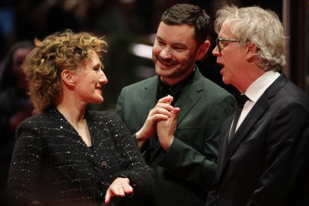 Entertainment Themen der Woche KW08 Entertainment Bilder des Tages Aufnahme vom 22. Februar 2025 von li. Tricia Tuttle, Michael Stütz und Todd Haynes bei der Preisverleihung Berlinale 75. Internationale Filmfestspiele Berlin. *** Shot on February 22, 2025 by li Tricia Tuttle, Michael Stütz and Todd Haynes at the award ceremony Berlinale 75 Berlin International Film Festival
