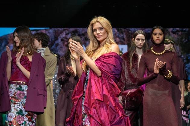 February 22, 2025, Madrid, Madrid, Spain: ESTHER CAo˜ADAS walks the runway at the LOLA CASADEMUNT BY MAITE fashion show during the Mercedes Benz Fashion Week Madrid at Madrid Mercedes Fashion Week on February 22, 2025 in Madrid, Spain. Madrid Spain - ZUMAc312 1059147991st Copyright: xOscarxManuelxSanchezx