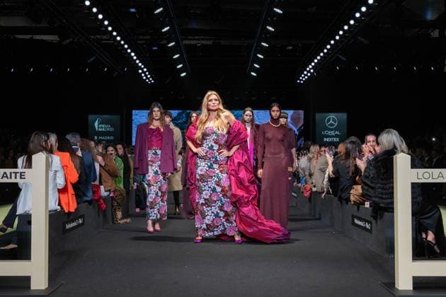 February 22, 2025, Madrid, Madrid, Spain: ESTHER CAo˜ADAS walks the runway at the LOLA CASADEMUNT BY MAITE fashion show during the Mercedes Benz Fashion Week Madrid at Madrid Mercedes Fashion Week on February 22, 2025 in Madrid, Spain. Madrid Spain - ZUMAc312 1059147995st Copyright: xOscarxManuelxSanchezx