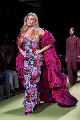 February 22, 2025, Madrid, Madrid, Spain: ESTHER CAo˜ADAS walks the runway at the LOLA CASADEMUNT BY MAITE fashion show during the Mercedes Benz Fashion Week Madrid at Madrid Mercedes Fashion Week on February 22, 2025 in Madrid, Spain. Madrid Spain - ZUMAc312 1059148062st Copyright: xOscarxManuelxSanchezx