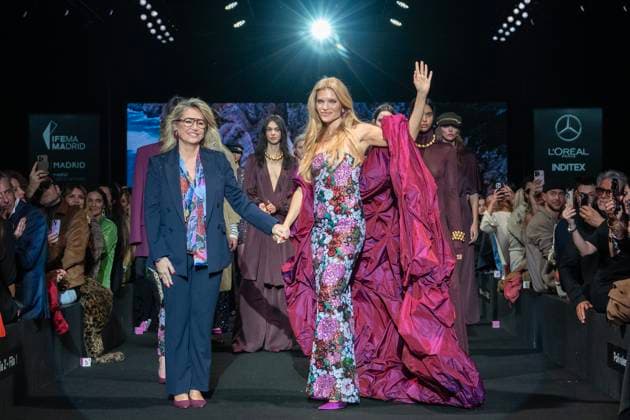 February 22, 2025, Madrid, Madrid, Spain: ESTHER CAo˜ADAS walks the runway at the LOLA CASADEMUNT BY MAITE fashion show during the Mercedes Benz Fashion Week Madrid at Madrid Mercedes Fashion Week on February 22, 2025 in Madrid, Spain. Madrid Spain - ZUMAc312 1059148066st Copyright: xOscarxManuelxSanchezx