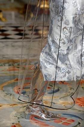 Huishan Zhang London Ready to wear fall winter 2025:26 LONDON February 2025 Huishan Zhang London Ready to wear fall winter 2025:26 LONDON February 2025, Credit:Zeppelin Avalon  Copyright: xZeppelinx xAvalonx 0967648145