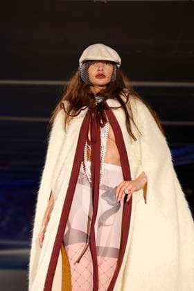 Sinead Gorey London Ready to wear fall winter 2025:26 LONDON February 2025 Sinead Gorey London Ready to wear fall winter 2025:26 LONDON February 2025, Credit:Zeppelin Avalon  Copyright: xZeppelinx xAvalonx 0967651168
