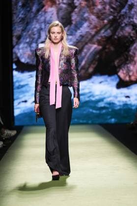 lola Casademunt Fashion Week A model walks the runway wearing a design by Lola Casademunt during Mercedes-Benz Fashion Week de Madrid in IFERMA, 22 February 2025 Spain Featuring: A model walks the runway wearing a design by Lola Casademunt during Mercedes-Benz Fashion Week de Madrid in IFERMA, 22 February 2025 Spain Where: Madrid, Spain When: 22 Feb 2025 Credit: Oscar Gonzalez WENN Madrid Spain Copyright: xOscarxGonzalez WENNx wenn40266370 OFA ZOJx wenn40266370