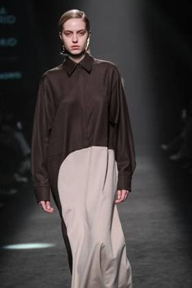 angel schlesser fashion week de madrid A model walks the runway wearing a design by ANGEL SCHLESSER during Mercedes-Benz Fashion Week de Madrid in IFERMA, 22 February 2025 Spain Featuring: A model walks the runway wearing a design by ANGEL SCHLESSER during Mercedes-Benz Fashion Week de Madrid in IFERMA, 22 February 2025 Spain Where: Madrid, Spain When: 22 Feb 2025 Credit: Oscar Gonzalez WENN Madrid Spain Copyright: xOscarxGonzalez WENNx wenn40266203 OFA ZOJx wenn40266203