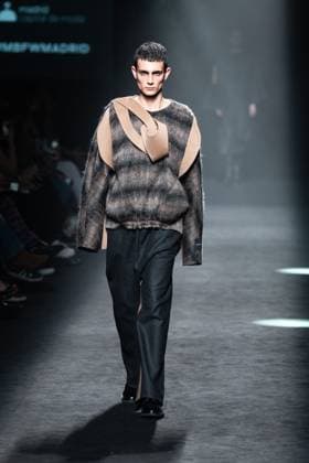 Spanish prominent designer Angel Schlesser presents his new collection at Madrid Fashion Week 2025, the most important fashion event in Spain. At IFEMA, Madrid, February 22, 2025. (2025022297)