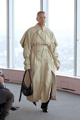 SRVC Studio London Ready to wear fall winter 2025:26 LONDON February 2025 SRVC Studio London Ready to wear fall winter 2025:26 LONDON February 2025, Credit:Zeppelin Avalon  Copyright: xZeppelinx xAvalonx 0967966885