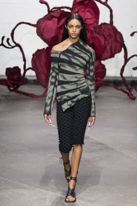 Chet Lo AW25 Show At London Fashion Week LONDON, UNITED KINGDOM - FEBRUARY 23, 2025: A model walks the runway during Chet Lo Autumn Winter 2025 show at London Fashion Week in London, United Kingdom on February 23, 2025. London Greater London United Kingdom  Copyright: xWIktorxSzymanowiczx originalFilename: szymanowicz-chetloaw250223_npgBO.jpg