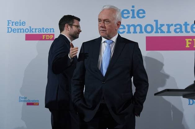 Bundestagswahl 2025 - FDP am 23.02.2025 im Hans-Dietrich-Genscher-Haus in Berlin Wolfgang Kubicki ( Stellv. Bundesvorsitzender FDP ) am Wahlabend im Hans-Dietrich-Gescher-Haus in Berlin *** Bundestag election 2025 FDP on 23 02 2025 at Hans Dietrich Genscher Haus in Berlin Wolfgang Kubicki Deputy Federal Chairman FDP on election evening at Hans Dietrich Gescher Haus in Berlin xRx